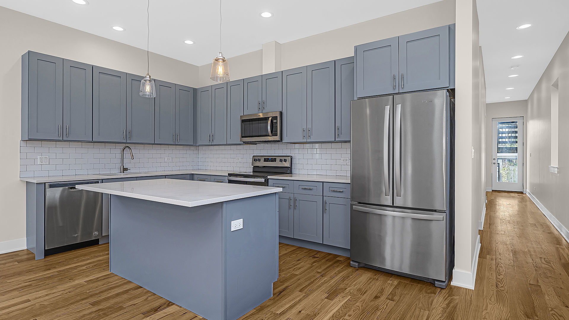 1815 West 19th Street Chicago, IL 60608 - Photo 4 of 29 Gallery Image 4