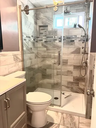 $1,800 | 155 Whitman Street, Unit 2, New Bedford, MA 02745