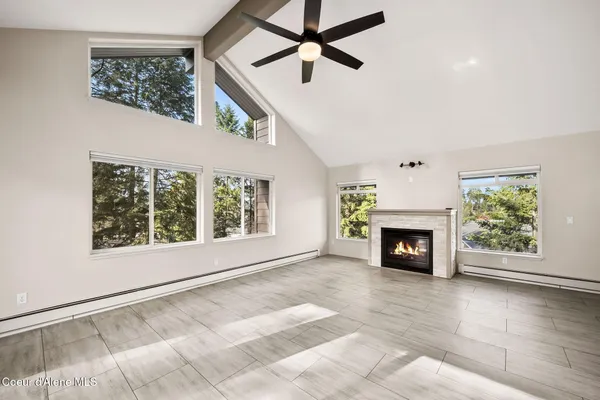 $1,385,000 | 2885 East Point Hayden Drive, Hayden Lake, ID 83835