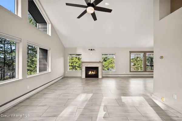 $1,385,000 | 2885 East Point Hayden Drive, Hayden Lake, ID 83835