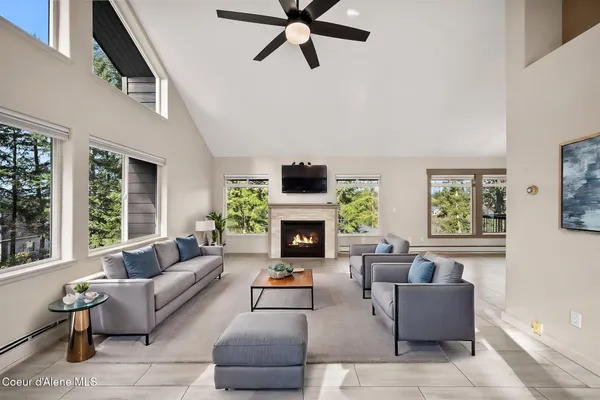 $1,385,000 | 2885 East Point Hayden Drive, Hayden Lake, ID 83835