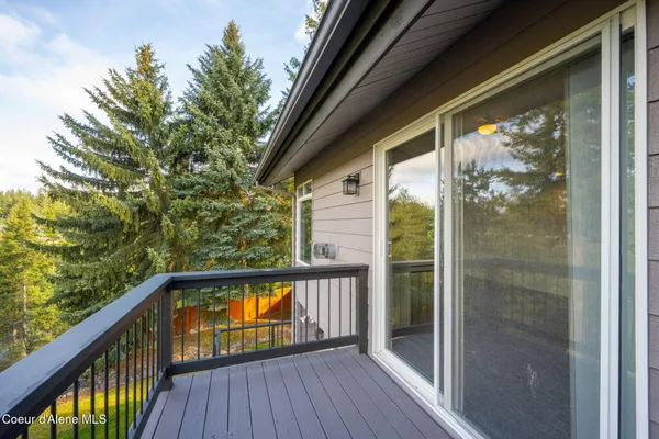 $1,385,000 | 2885 East Point Hayden Drive, Hayden Lake, ID 83835