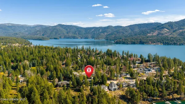 $1,385,000 | 2885 East Point Hayden Drive, Hayden Lake, ID 83835