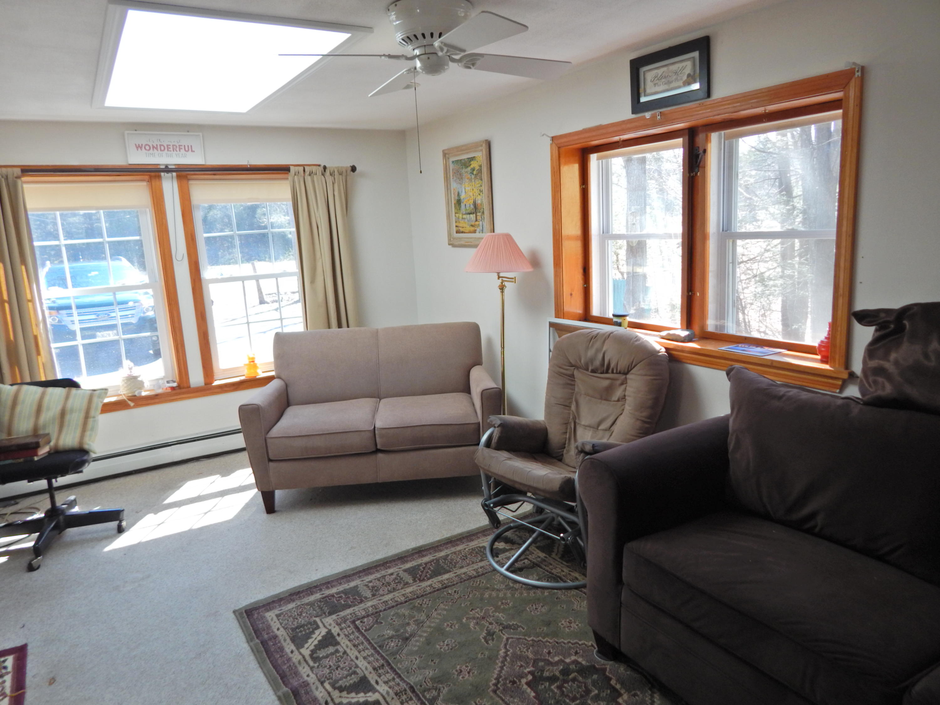 133 Mountain Road Cape Neddick, ME 03902 - Photo 5 of 15 lvg9