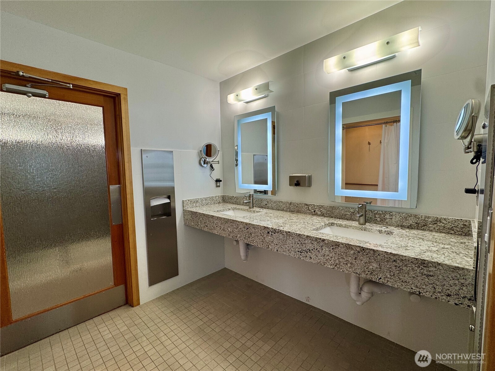 141 Parfitt Way Southwest, Unit A6 Bainbridge Island, WA 98110 - Photo 9 of 31
