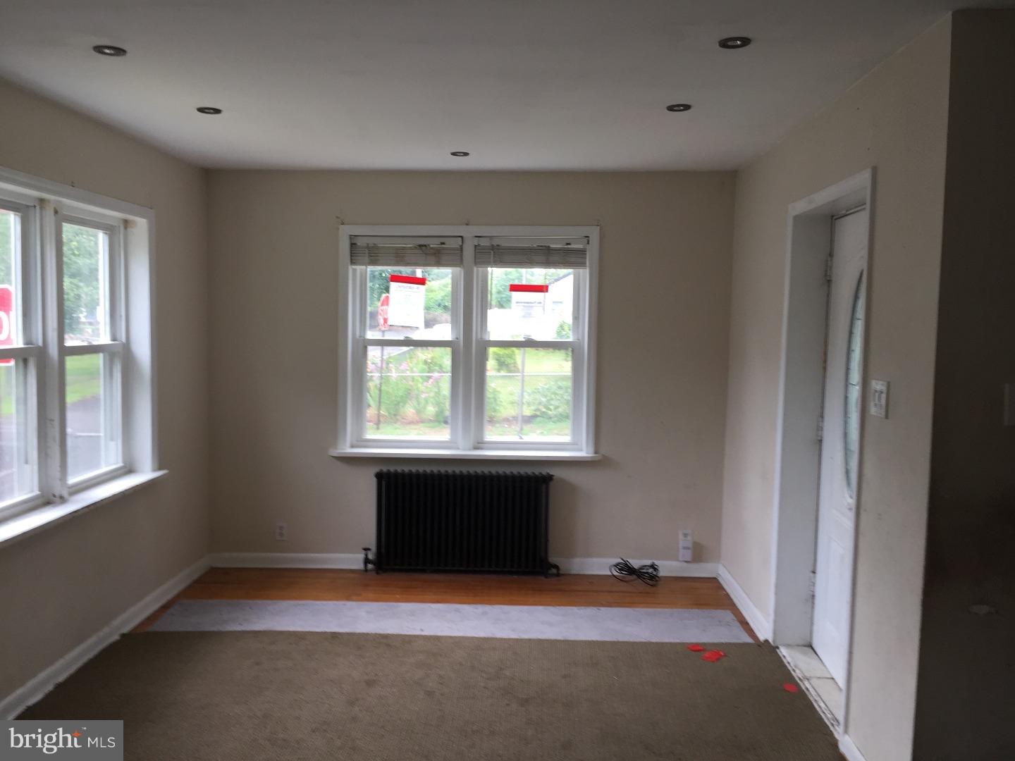 1045 Fourth Avenue Croydon, PA 19021 - Photo 4 of 25 Gallery Image 4
