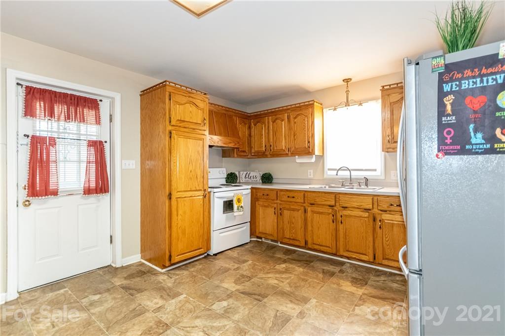 1201 South Myrtle School Road Gastonia, NC 28052 - Photo 14 of 28 Gallery Image 14