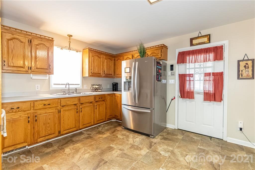 1201 South Myrtle School Road Gastonia, NC 28052 - Photo 16 of 28 Gallery Image 16