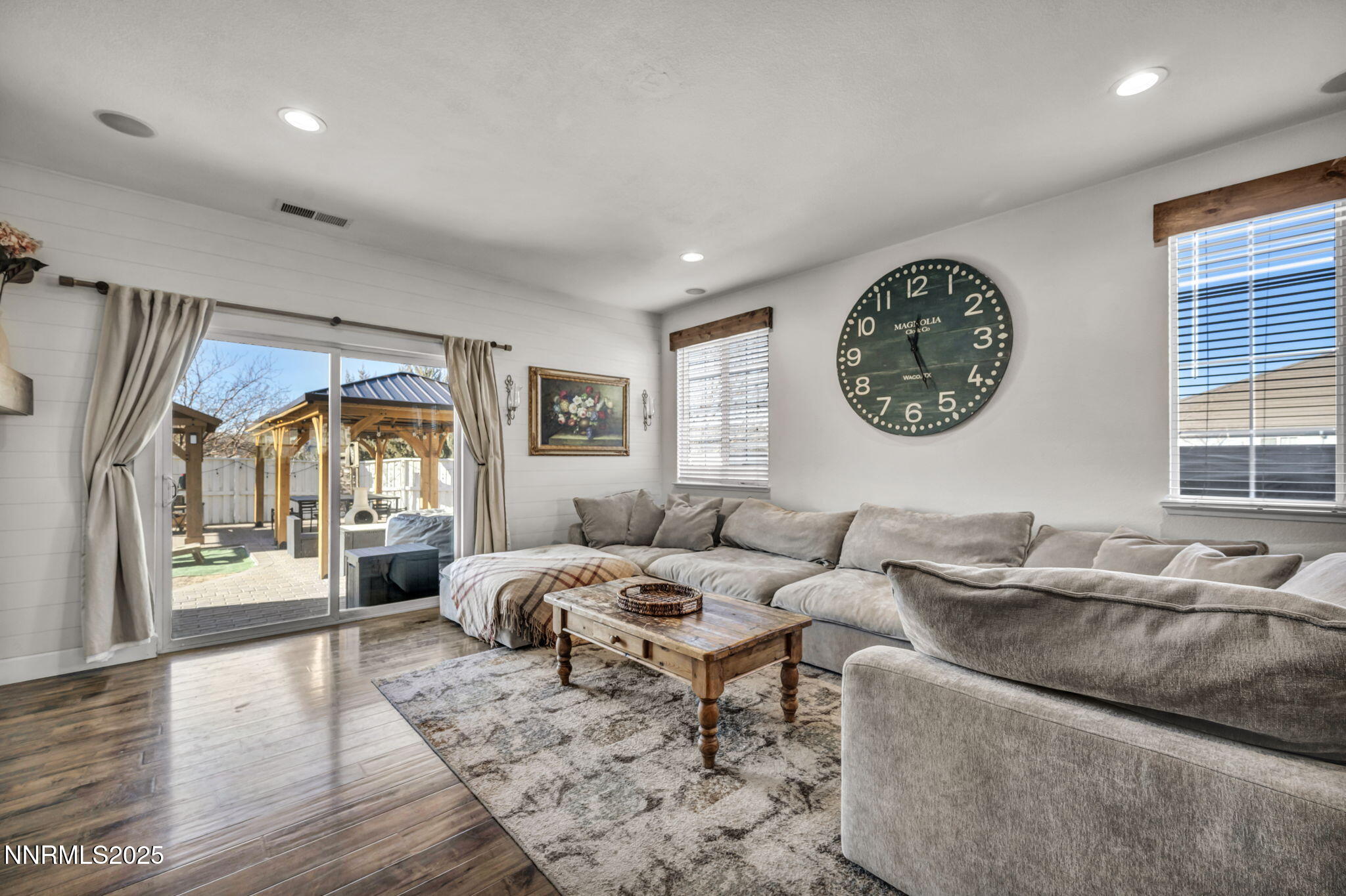 6515 Geranium Way Sparks, NV 89436 - Photo 11 of 39 28-web-or-mls-6515-geranium-way