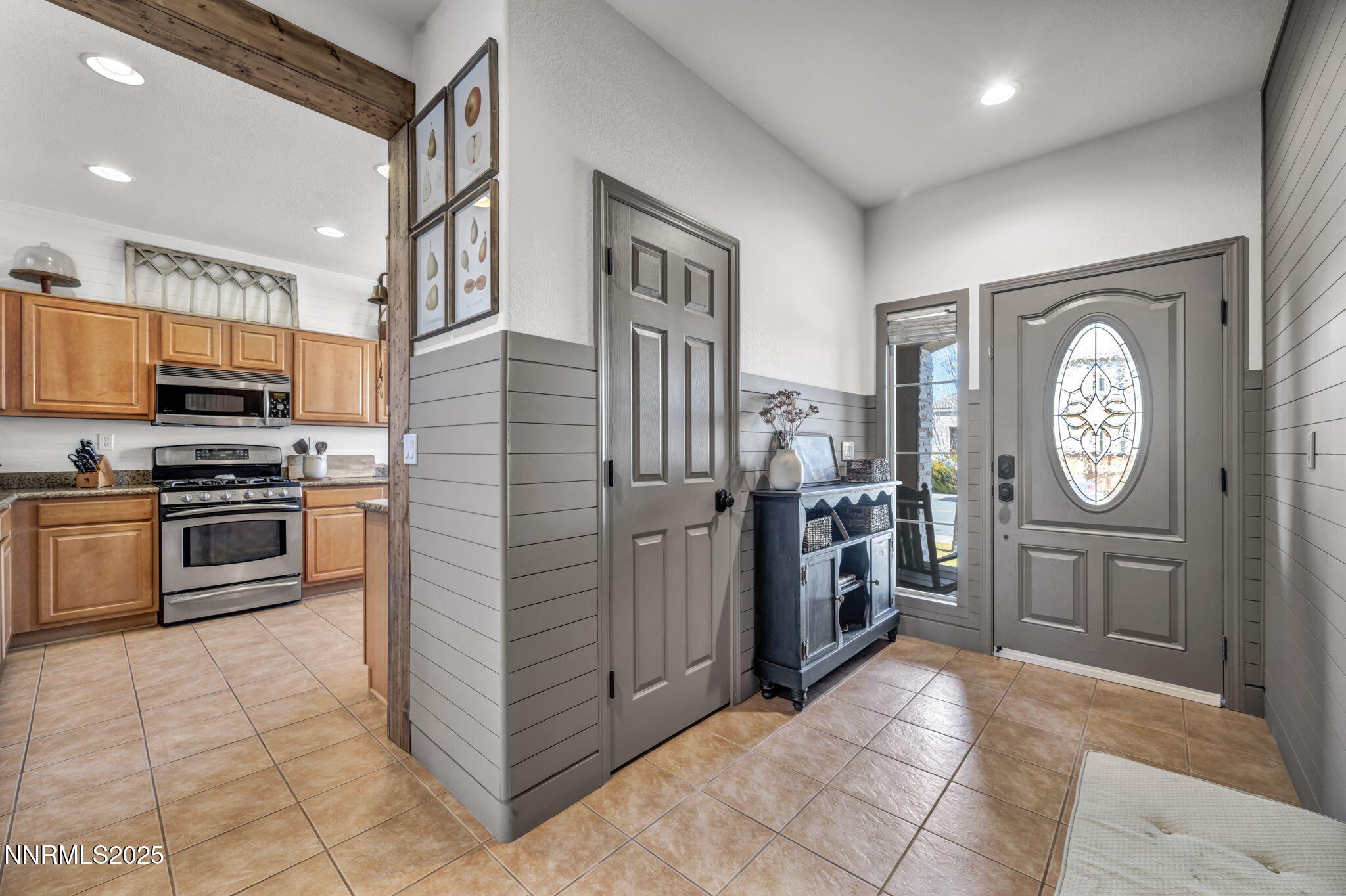 6515 Geranium Way Sparks, NV 89436 - Photo 7 of 39 25-web-or-mls-6515-geranium-way