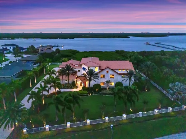 $6,895,000 | 1511 South Riverside Drive, New Smyrna Beach, FL 32168