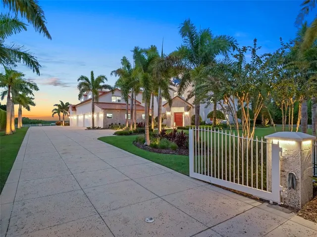 $6,995,000 | 1511 South Riverside Drive, New Smyrna Beach, FL 32168