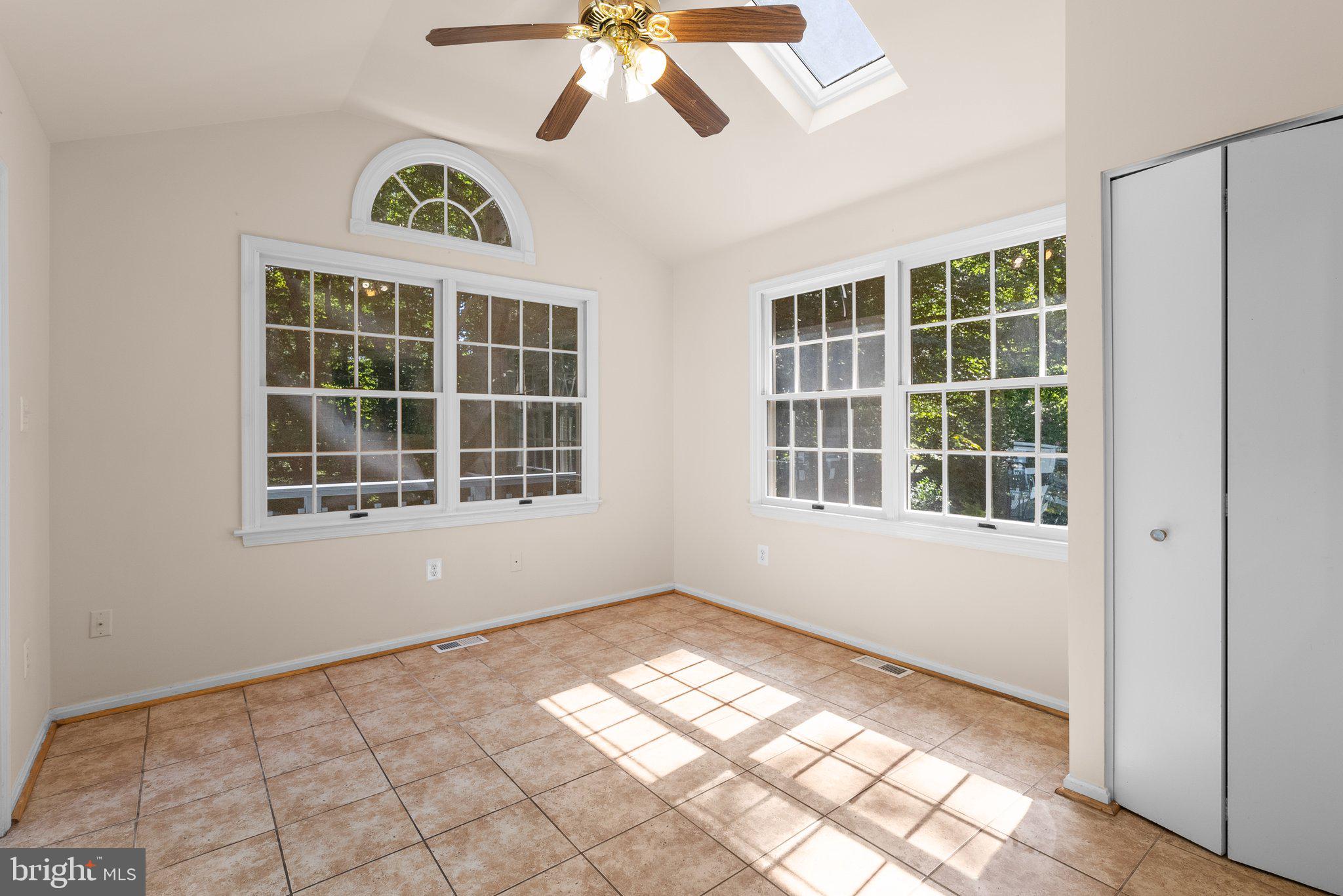 6569 Braddock Road Alexandria, VA 22312 - Photo 17 of 54 Gallery Image 17