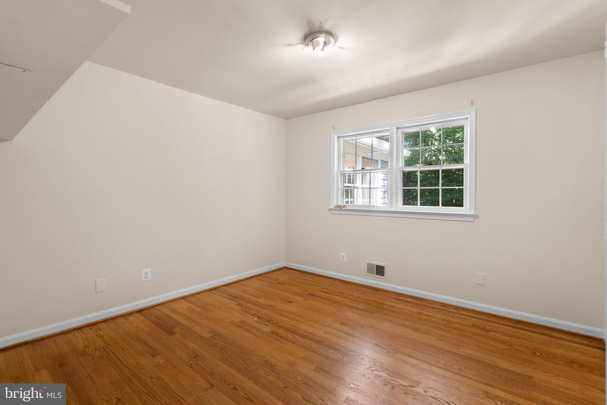 6569 Braddock Road Alexandria, VA 22312 - Photo 21 of 54 Gallery Image 21