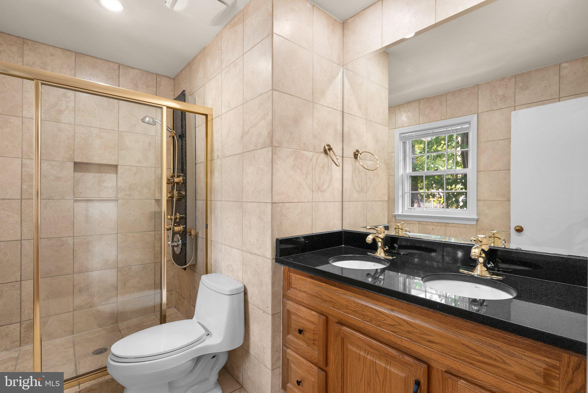 6569 Braddock Road Alexandria, VA 22312 - Photo 31 of 54 Gallery Image 31