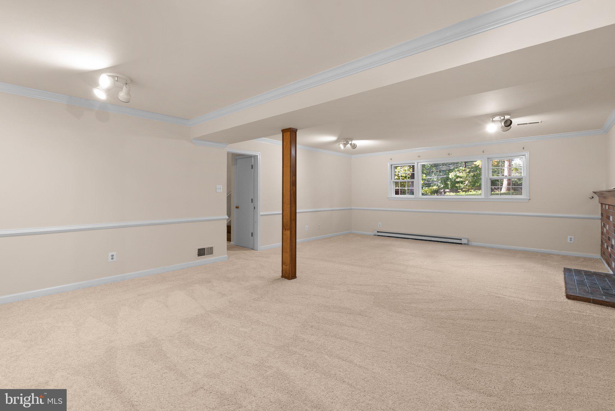 6569 Braddock Road Alexandria, VA 22312 - Photo 36 of 54 Gallery Image 36