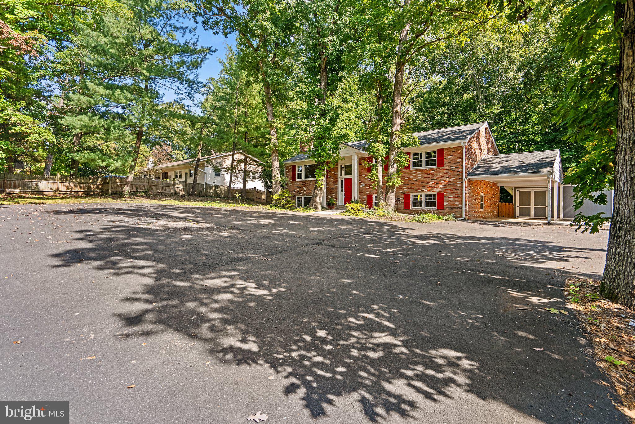 6569 Braddock Road Alexandria, VA 22312 - Photo 4 of 54 Gallery Image 4