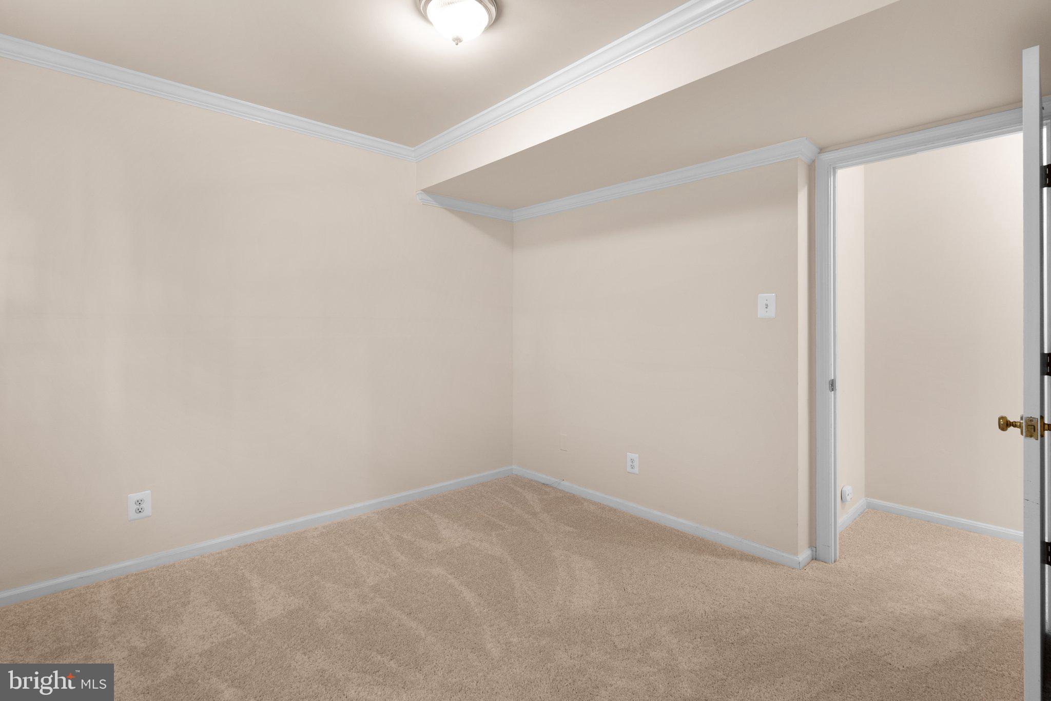 6569 Braddock Road Alexandria, VA 22312 - Photo 44 of 54 Gallery Image 44