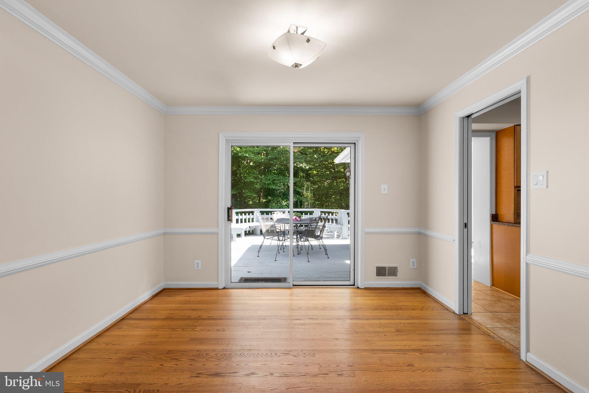 6569 Braddock Road Alexandria, VA 22312 - Photo 9 of 54 Gallery Image 9