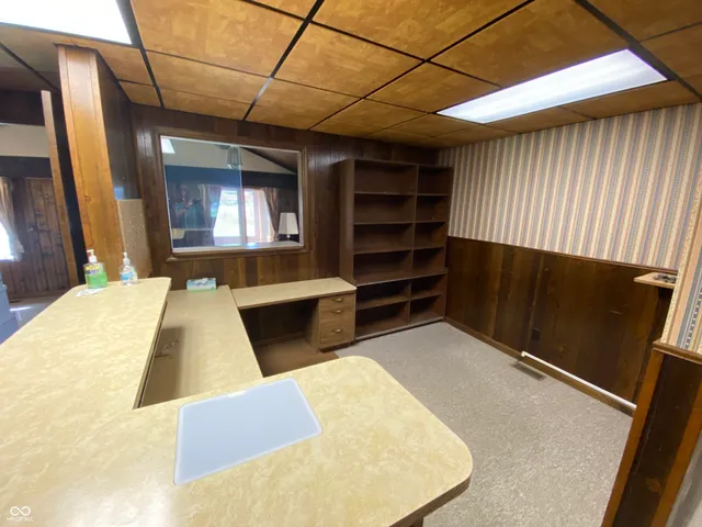 $241,900 | 2009 Burton Lane, Martinsville, IN 46151