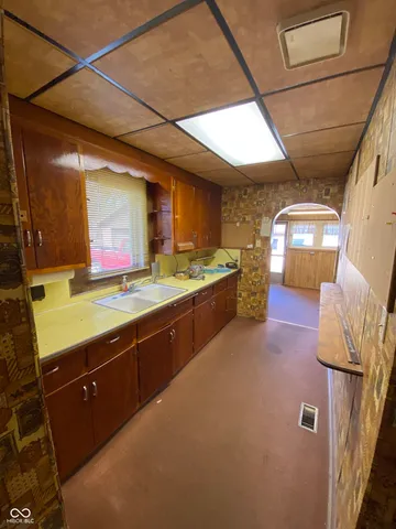 $241,900 | 2009 Burton Lane, Martinsville, IN 46151