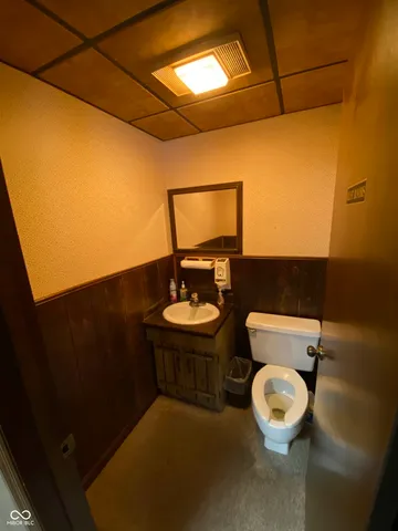 $241,900 | 2009 Burton Lane, Martinsville, IN 46151