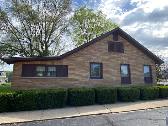 $241,900 | 2009 Burton Lane, Martinsville, IN 46151