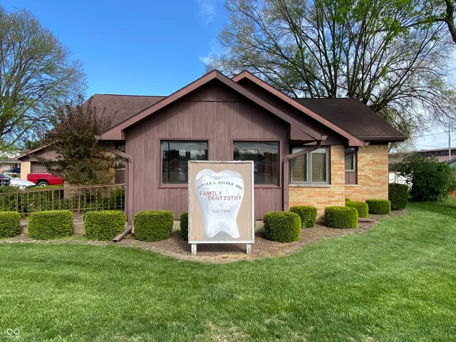 $241,900 | 2009 Burton Lane, Martinsville, IN 46151