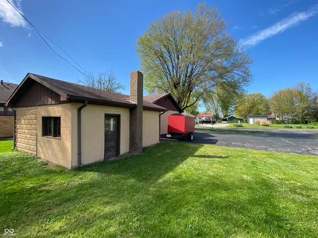 $241,900 | 2009 Burton Lane, Martinsville, IN 46151