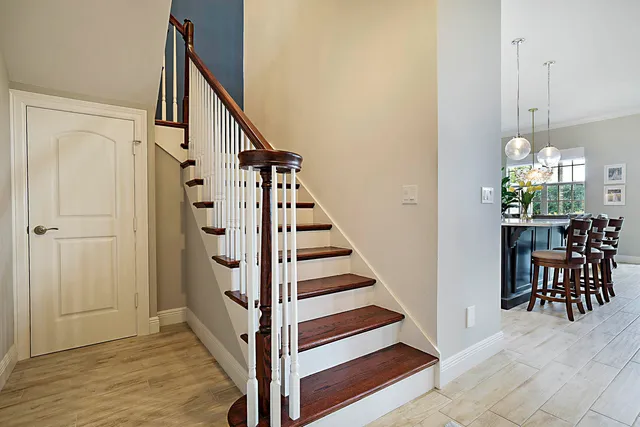 $1,150,000 | 122 Ocean Breeze Drive, Juno Beach, FL 33408