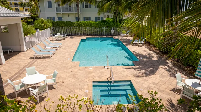 $1,150,000 | 122 Ocean Breeze Drive, Juno Beach, FL 33408