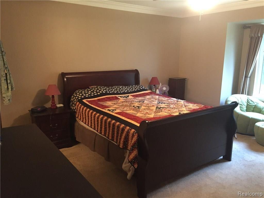 21325 24 Mile Road Macomb, MI 48042 - Photo 20 of 38 Master bedroom