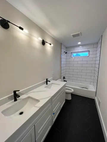 $735,000 | 9935 White Tail Drive, Saline, MI 48176