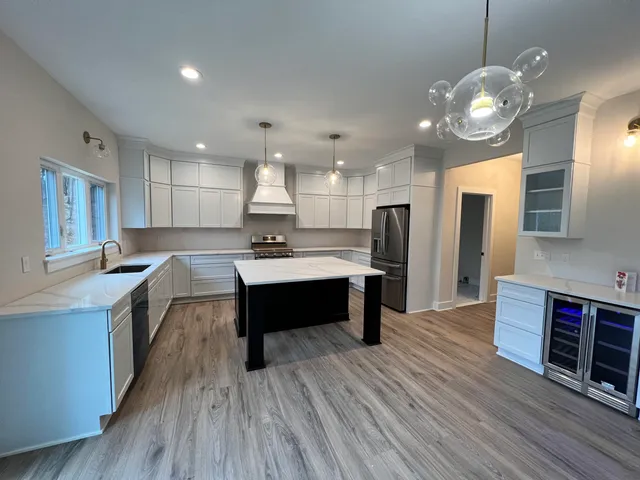 $735,000 | 9935 White Tail Drive, Saline, MI 48176