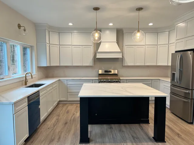 $735,000 | 9935 White Tail Drive, Saline, MI 48176