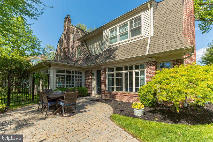 28 Gill Road Haddonfield, NJ 08033 - Photo 27 of 32 Outdoor dining area on way to pool