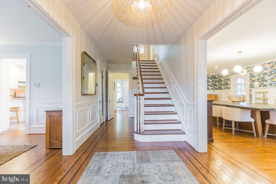 28 Gill Road Haddonfield, NJ 08033 - Photo 4 of 32 Gracious center hall entrance
