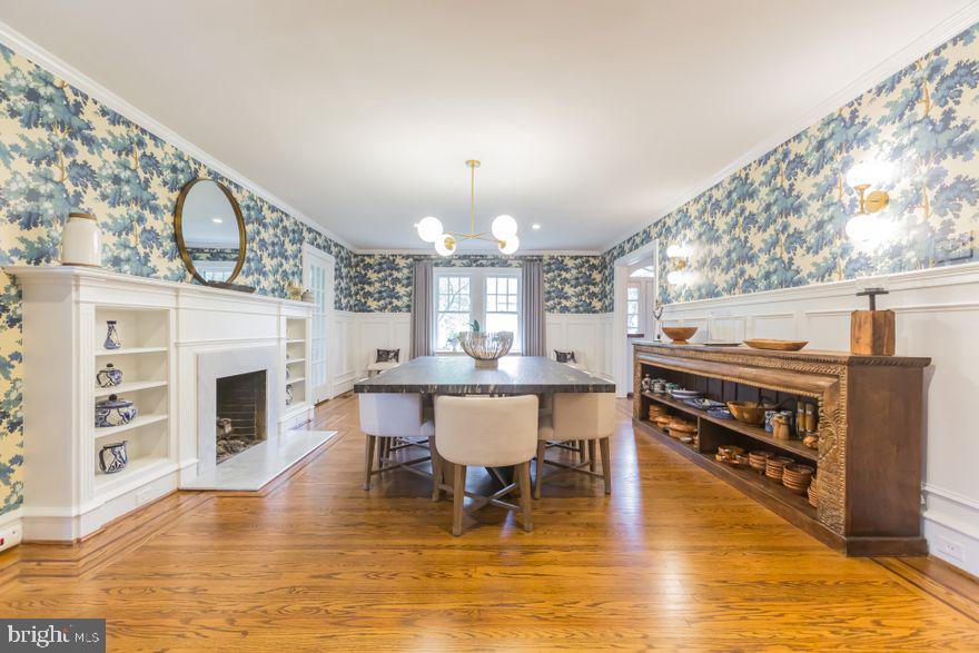 28 Gill Road Haddonfield, NJ 08033 - Photo 5 of 32 Freshly updated dining (or living) room