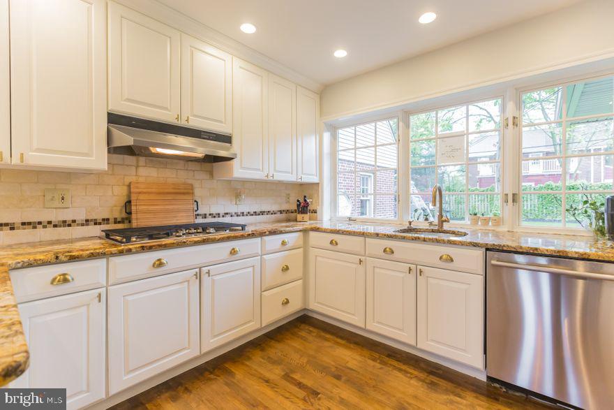 28 Gill Road Haddonfield, NJ 08033 - Photo 8 of 32 Freshly painted kitchen