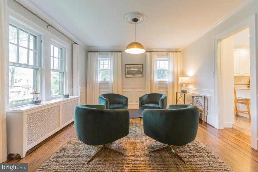 28 Gill Road Haddonfield, NJ 08033 - Photo 9 of 32 Dining or breakfast room enjoyed as a lounge