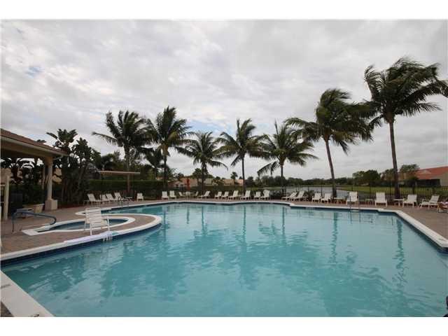 12091 Roma Road Boynton Beach, FL 33436 - Photo 20 of 21 pool