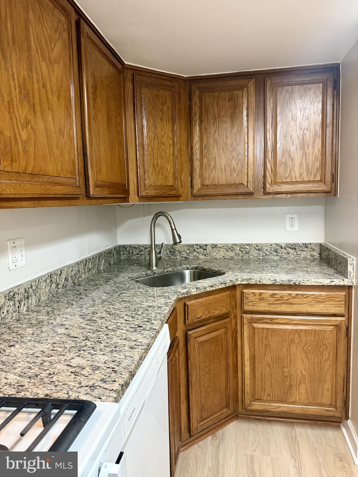 1520 Northgate Square, Unit 11B Reston, VA 20190 - Photo 7 of 30 Granite Countertop