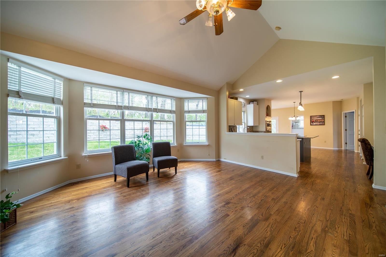 294 Dickens Farm Lane Ballwin, MO 63021 - Photo 11 of 30