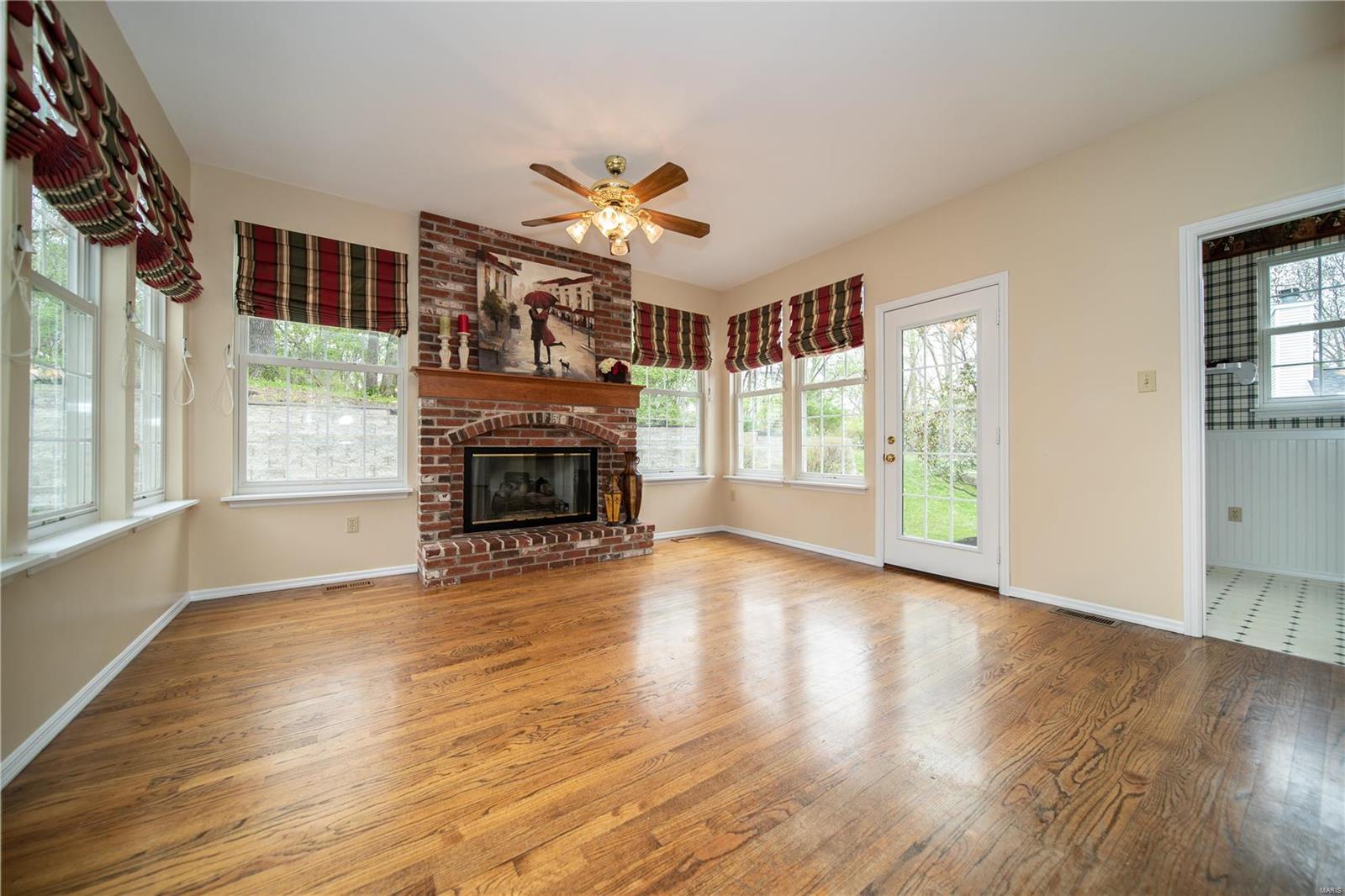 294 Dickens Farm Lane Ballwin, MO 63021 - Photo 13 of 30