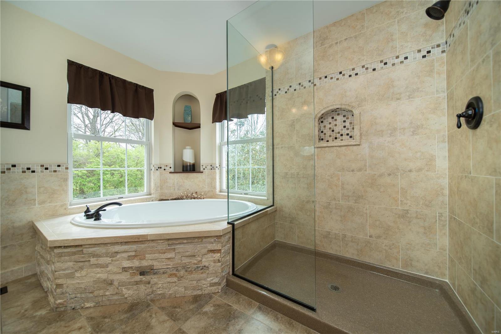 294 Dickens Farm Lane Ballwin, MO 63021 - Photo 20 of 30