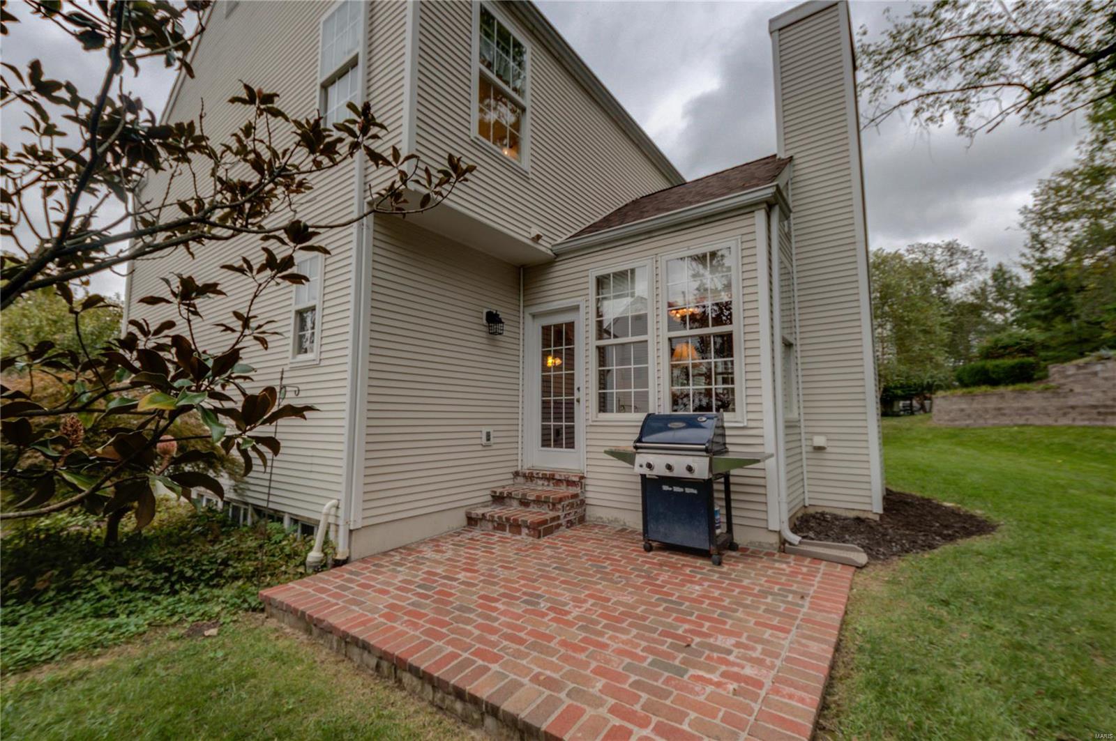 294 Dickens Farm Lane Ballwin, MO 63021 - Photo 27 of 30