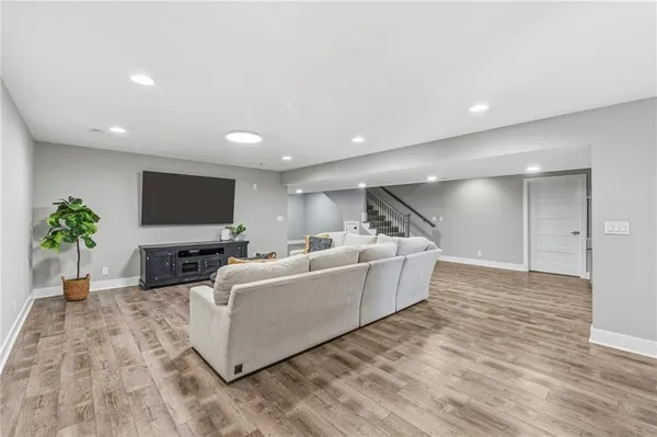 $740,000 | 4224 South White Sands Court, Blue Springs, MO 64015