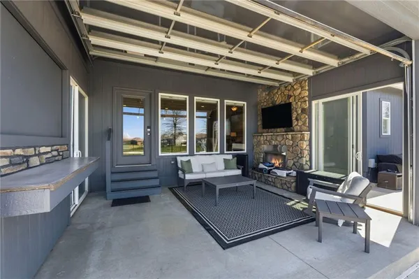 $740,000 | 4224 South White Sands Court, Blue Springs, MO 64015