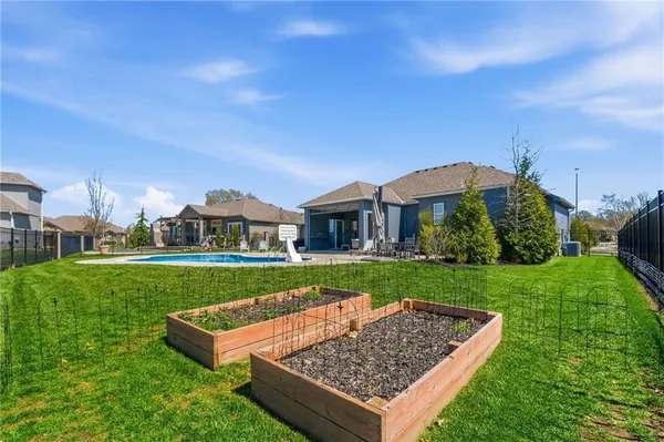 $740,000 | 4224 South White Sands Court, Blue Springs, MO 64015