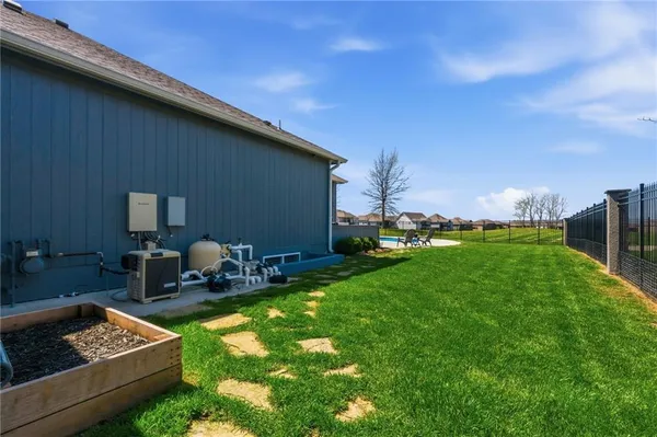 $740,000 | 4224 South White Sands Court, Blue Springs, MO 64015